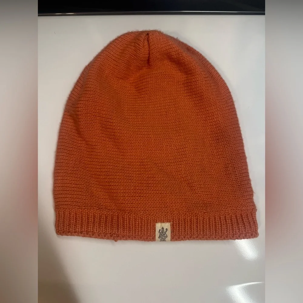 Nirvanna Designs Merino Wool Fleece-Lined Beanie